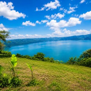 En Venta 2,005 V² Con Vista Al Lago Coatepeque, El Salvador